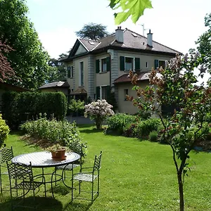 Bed & Breakfast Domaine Du Pressoir, Ambilly